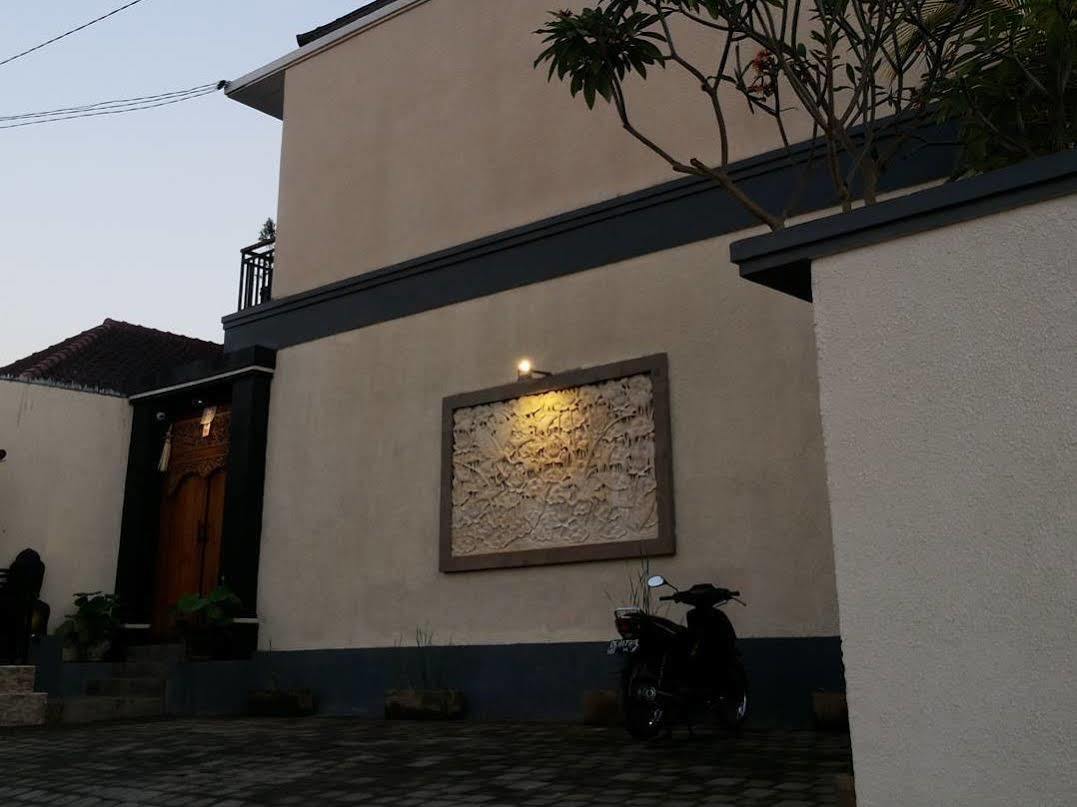 Villa De Kerobokan Dalung  Exterior photo
